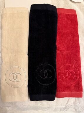 CHANEL Ivory, Black & Red hand towel set